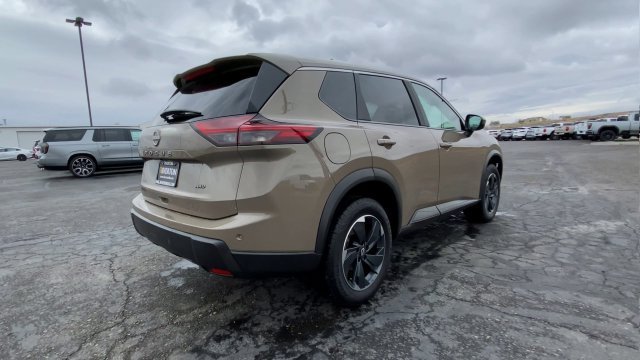 Used 2025 Baja Storm Metallic Nissan SV image 8