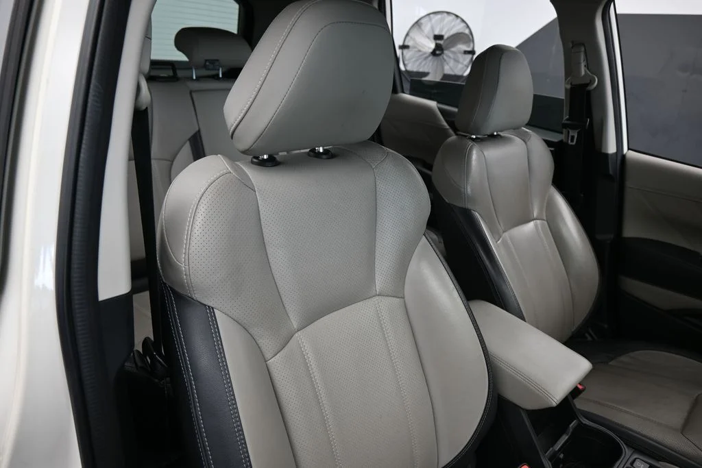 Used 2022 Crystal White Pearl Subaru Limited image 42