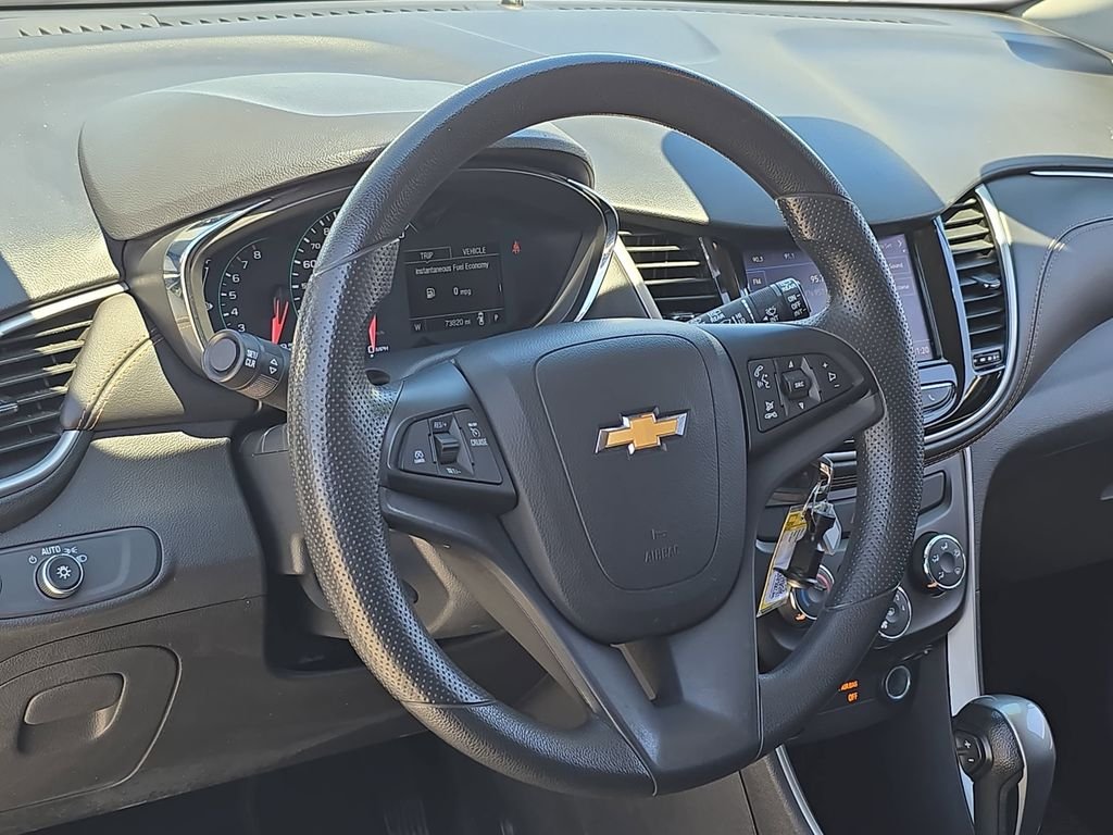 Used 2021 Silver Chevrolet LT image 18