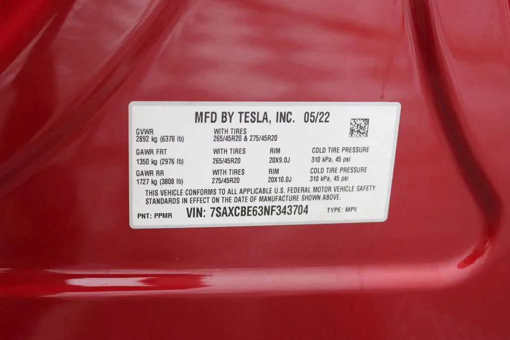 Used 2022 Red Tesla Plaid image 41
