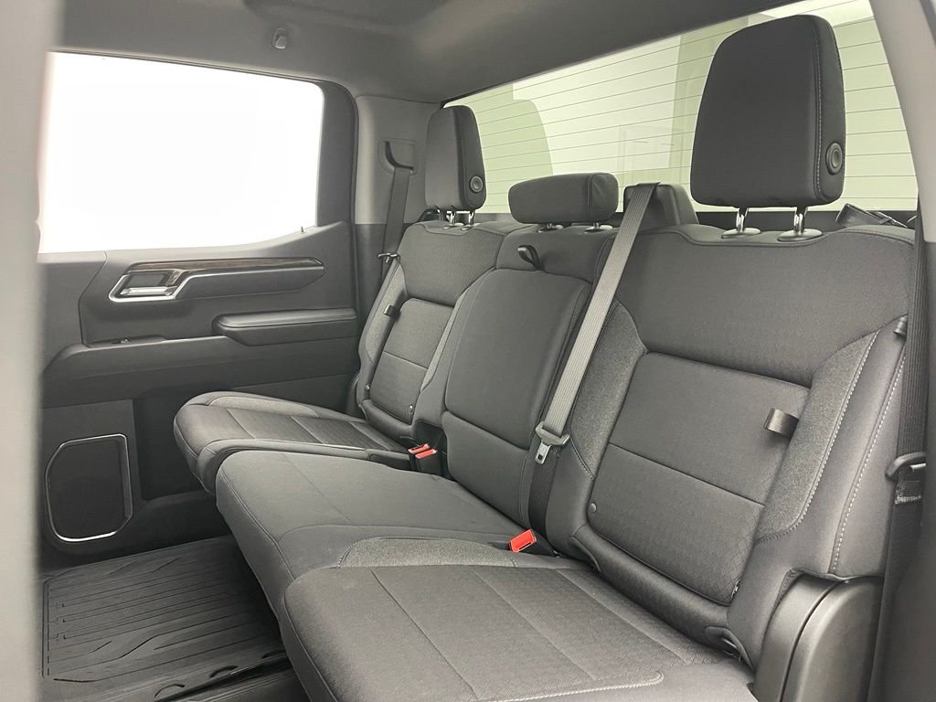 New 2026 Sterling Metallic GMC Elevation image 39