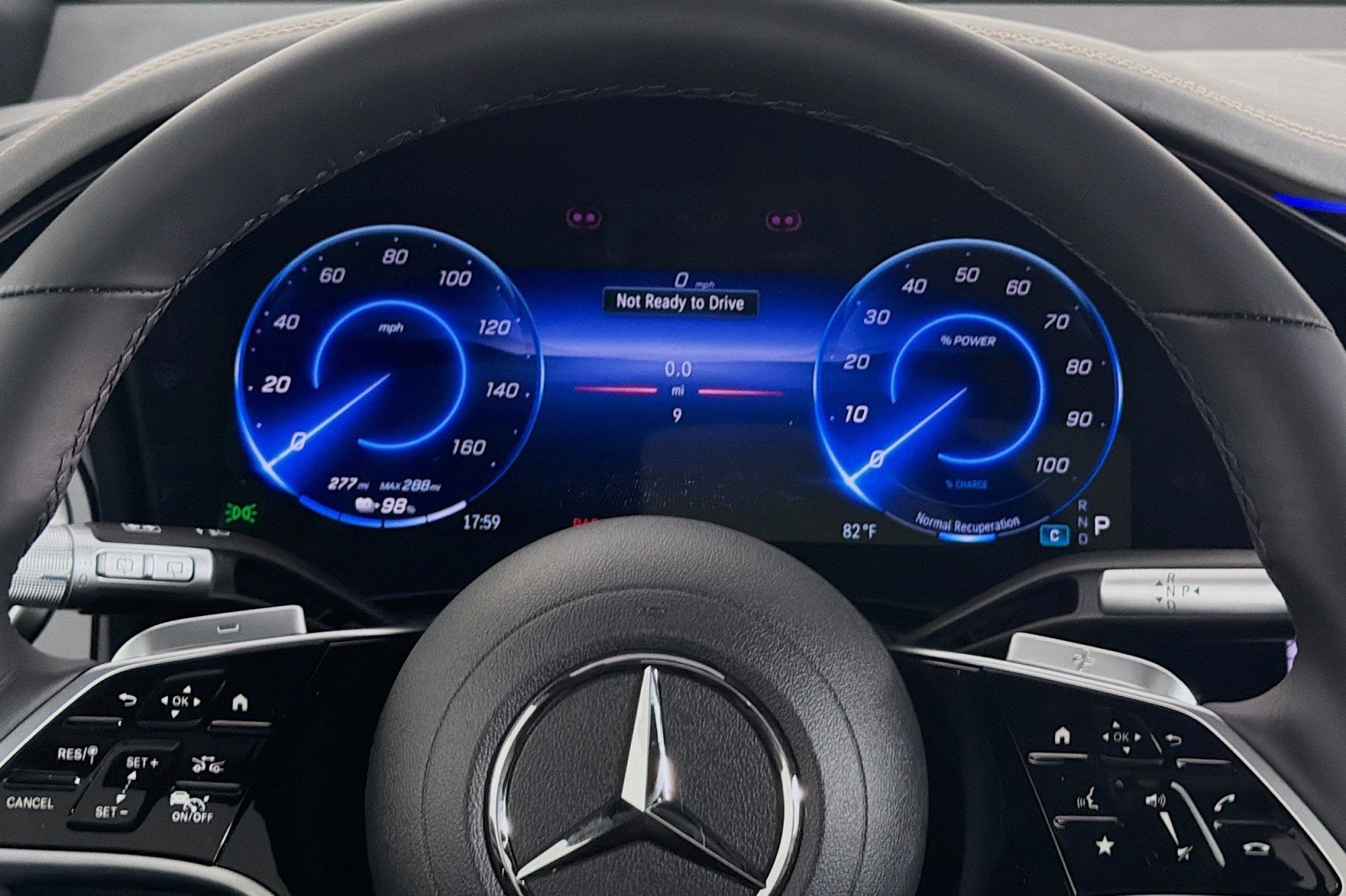 New 2026 MANUFAKTUR Alpine Grey Mercedes-Benz EQS 400 4MATIC® SUV image 17