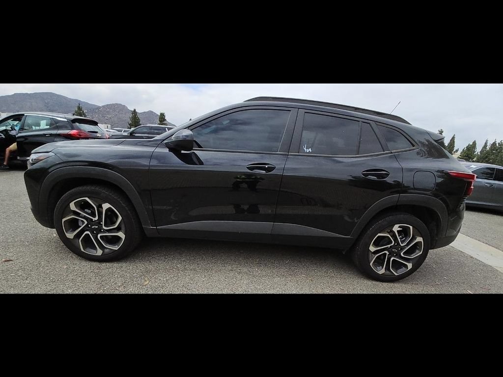 Used 2025 Mosaic Black Metallic Chevrolet 2RS image 3