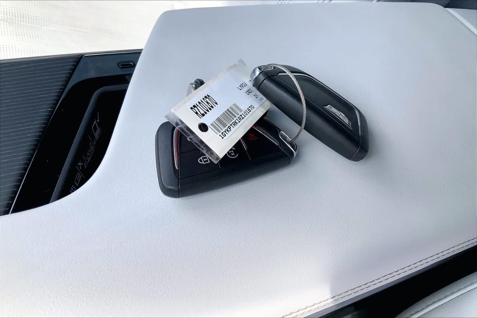Used 2024 Argent Silver Metallic Cadillac Sport image 13