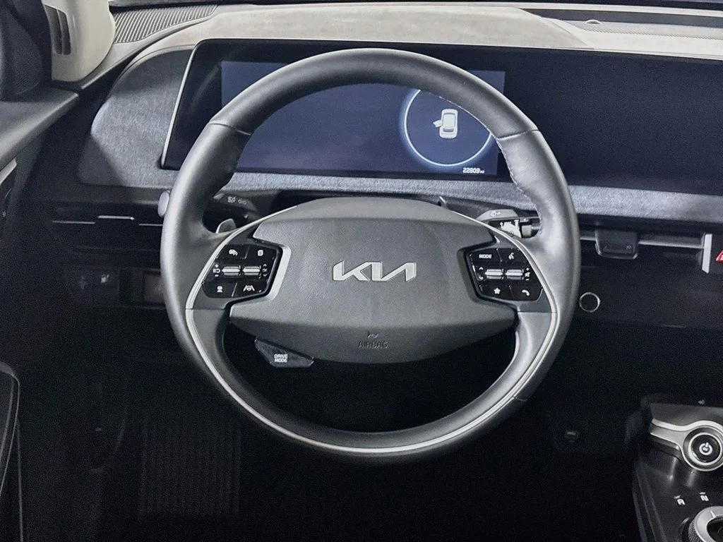 Used 2024 Gray Kia Light image 13