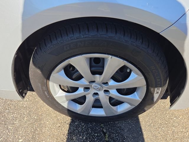 Used 2023 Silver Toyota LE image 16