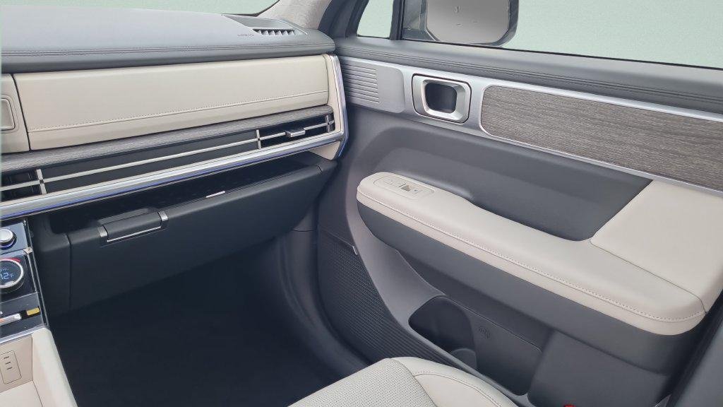 New 2027 Gray Hyundai Limited image 13