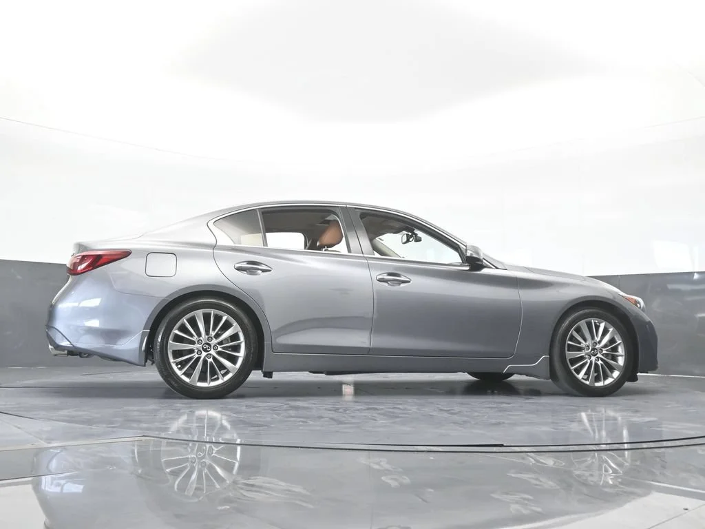 Used 2024 Graphite Shadow INFINITI LUXE image 70