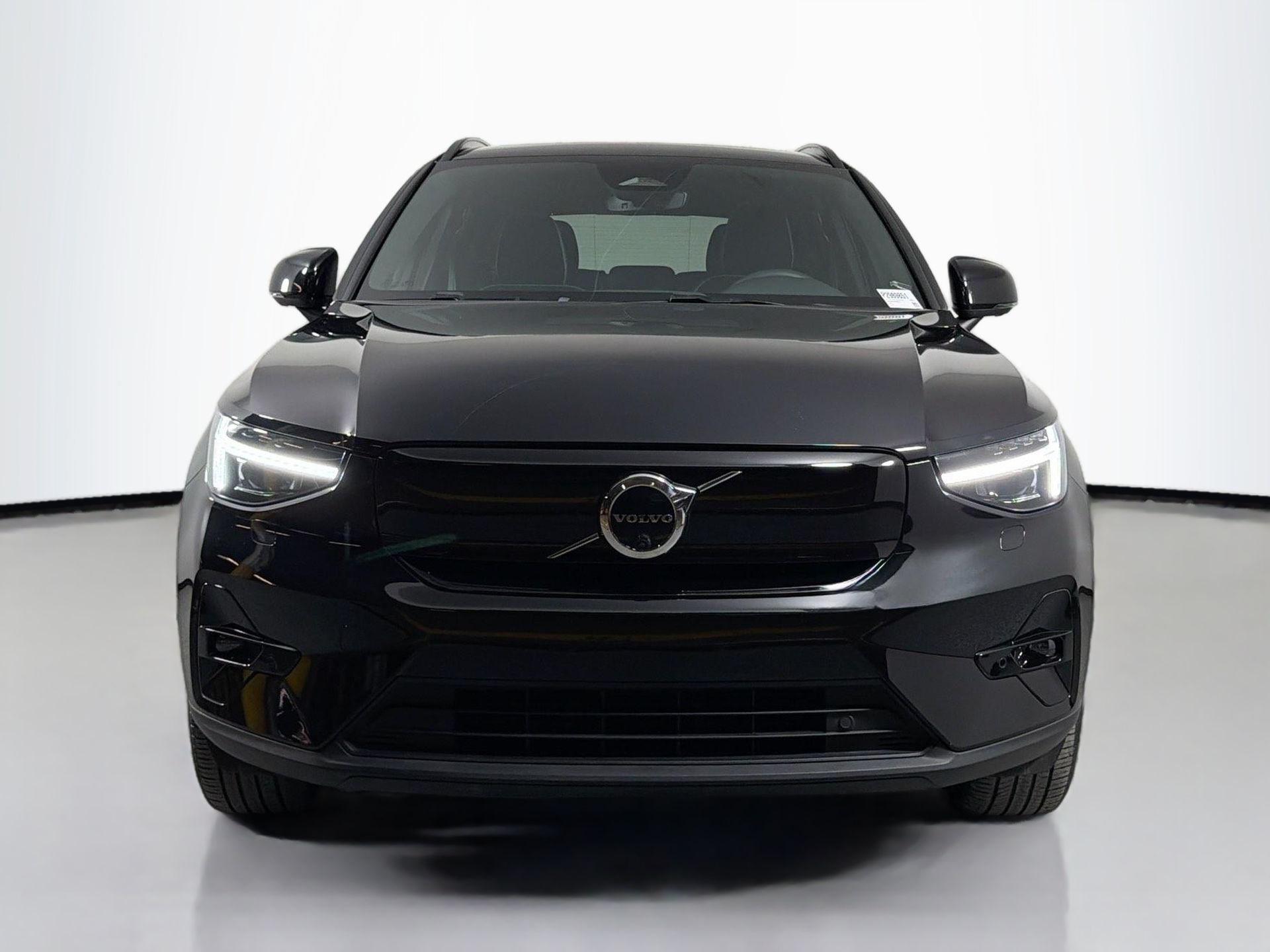 Used 2023 Volvo XC40 Ultimate with VIN YV4ED3UMXP2989851 for sale in Fort Worth, TX