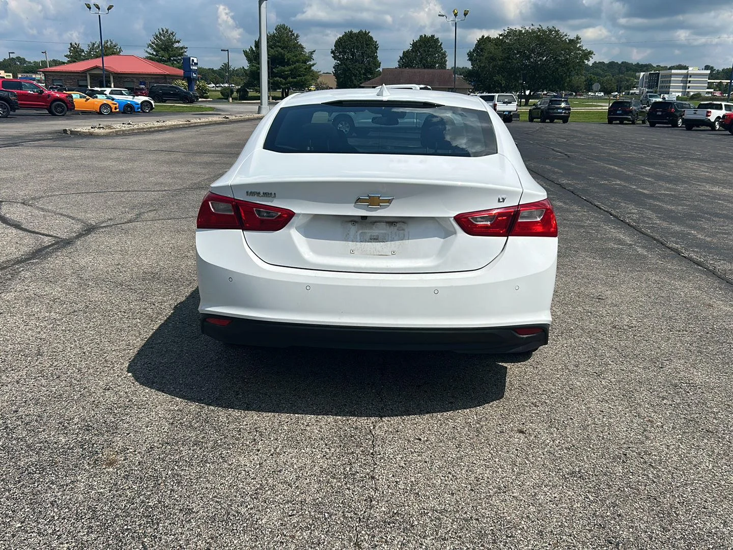 Used 2024 Summit White Chevrolet LT image 5