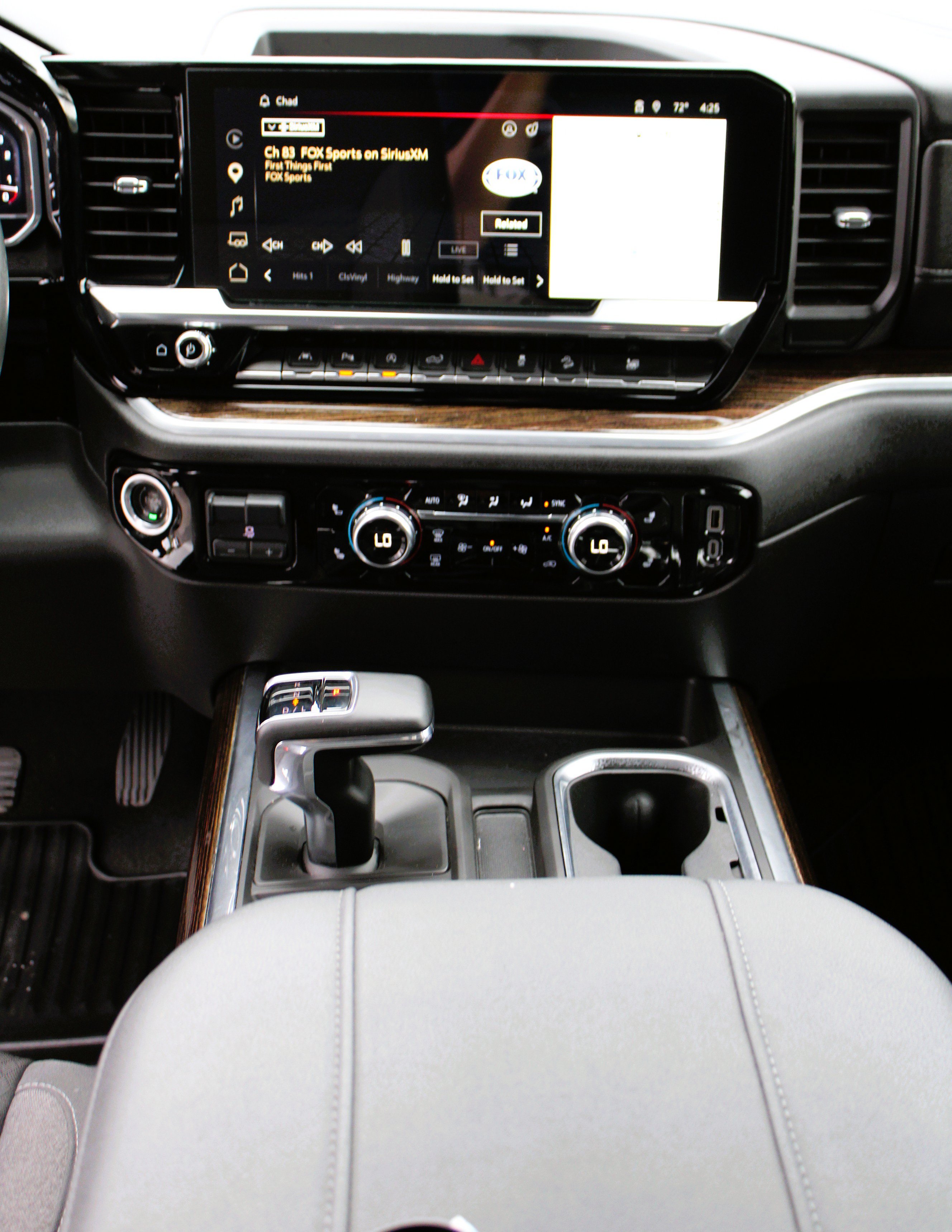 Used 2023 Summit White GMC Elevation image 21