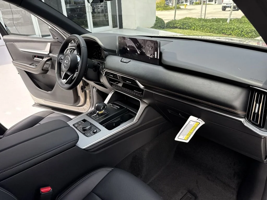 New 2026 Platinum Mazda 3.3 Turbo S Premium Sport AWD image 32