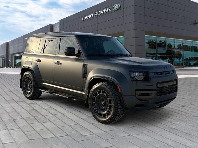 Certified Used 2025 Gray Land Rover OCTA image 7