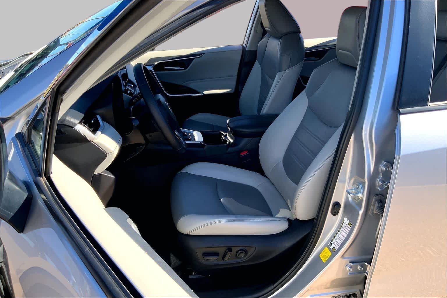 Used 2024 Silver Sky Metallic Toyota XLE Premium image 8