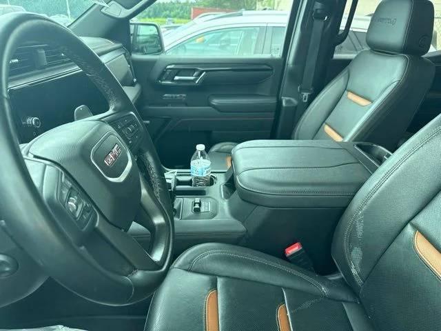 Used 2025 White GMC AT4 image 3