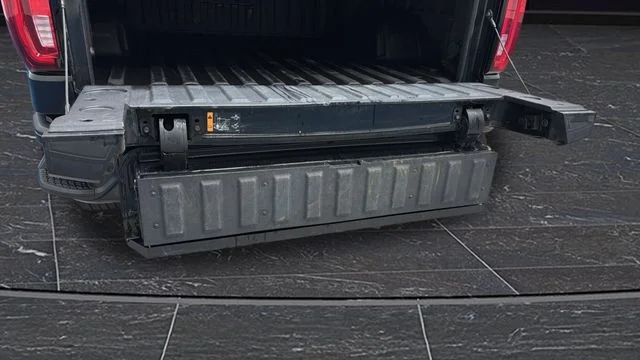 Used 2020 Onyx Black GMC AT4 image 30