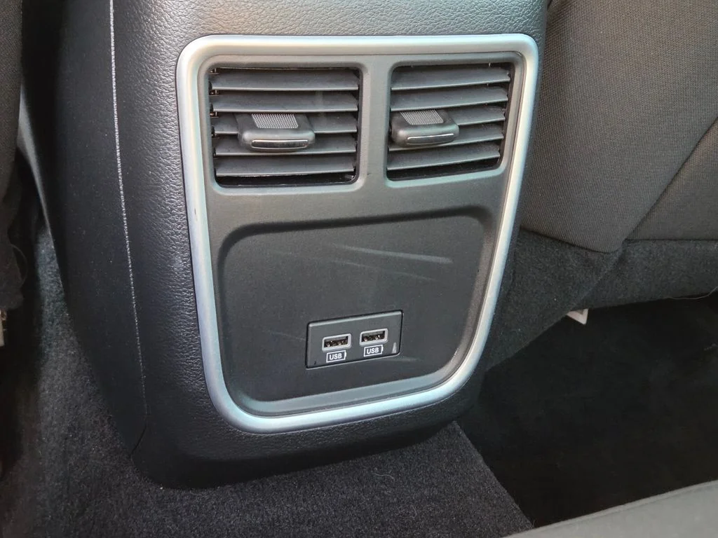 Used 2023 Purple Dodge SXT image 15
