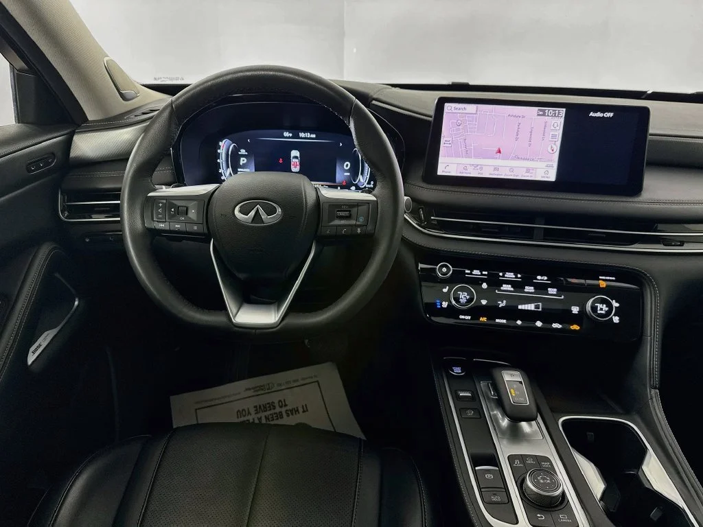 Certified Used 2024 Blue INFINITI LUXE image 31