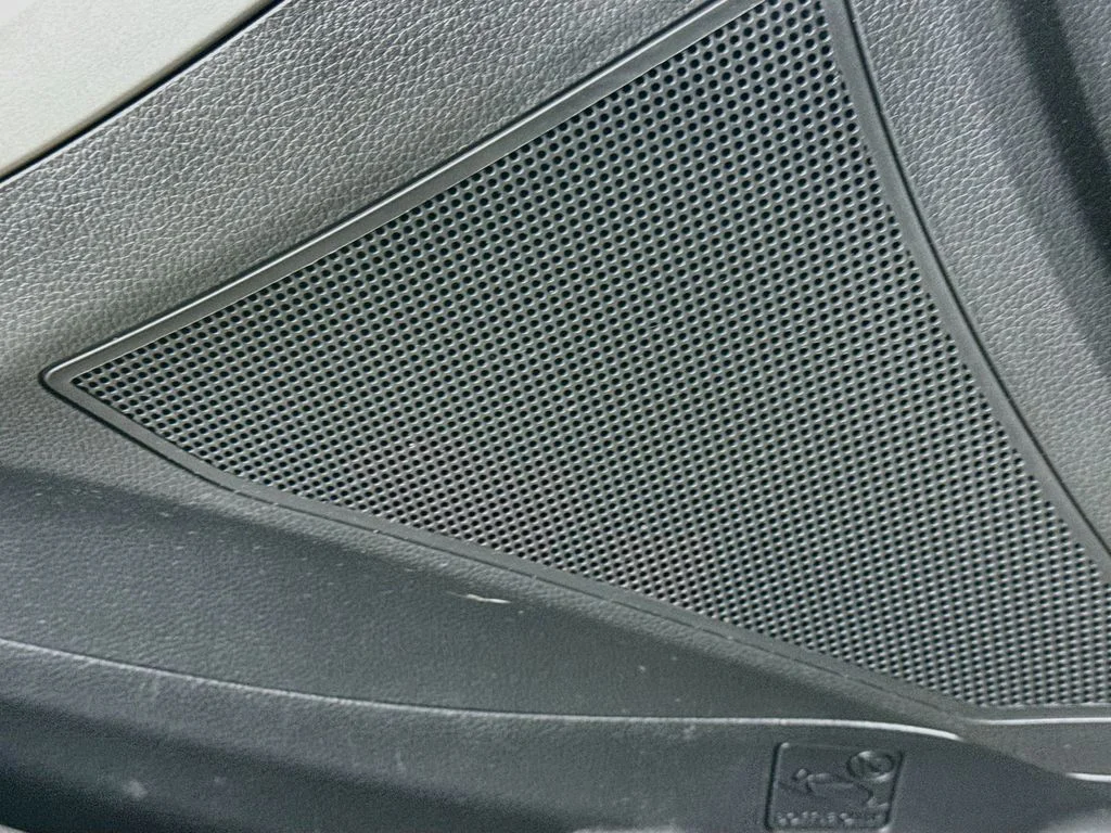 Used 2013 Black Hyundai Base image 20