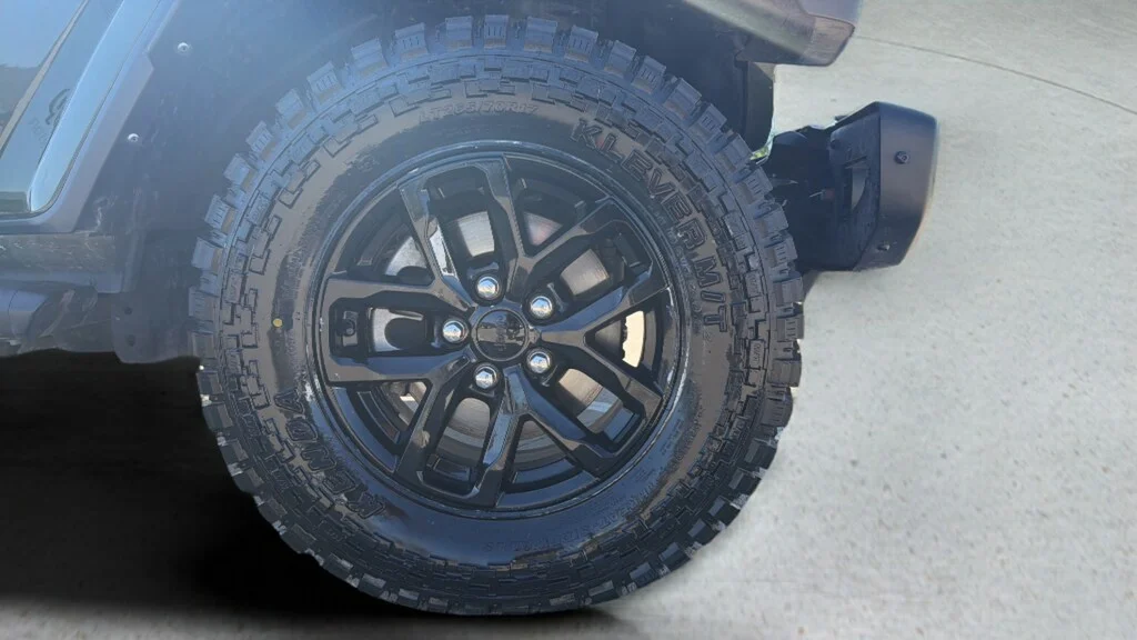 Used 2023 Sarge Green Jeep Sport image 24