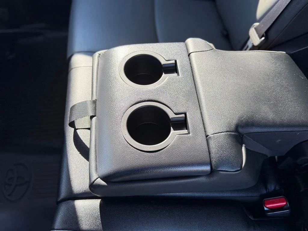 Used 2024  Toyota SR5 Premium image 8