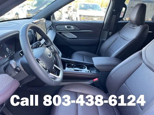New 2026 Star White Metallic Tri-Coat Ford Platinum™ image 7
