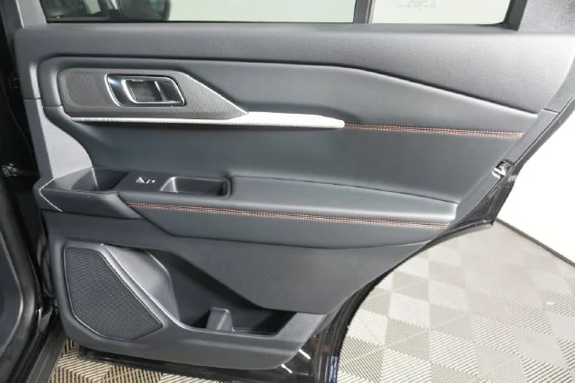 New 2026 Agate Black Metallic Ford ST image 31