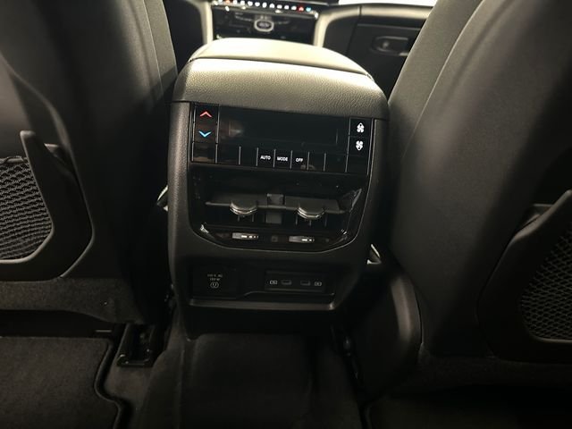 New 2027 Bright White Clearcoat Jeep Laredo Altitude image 22