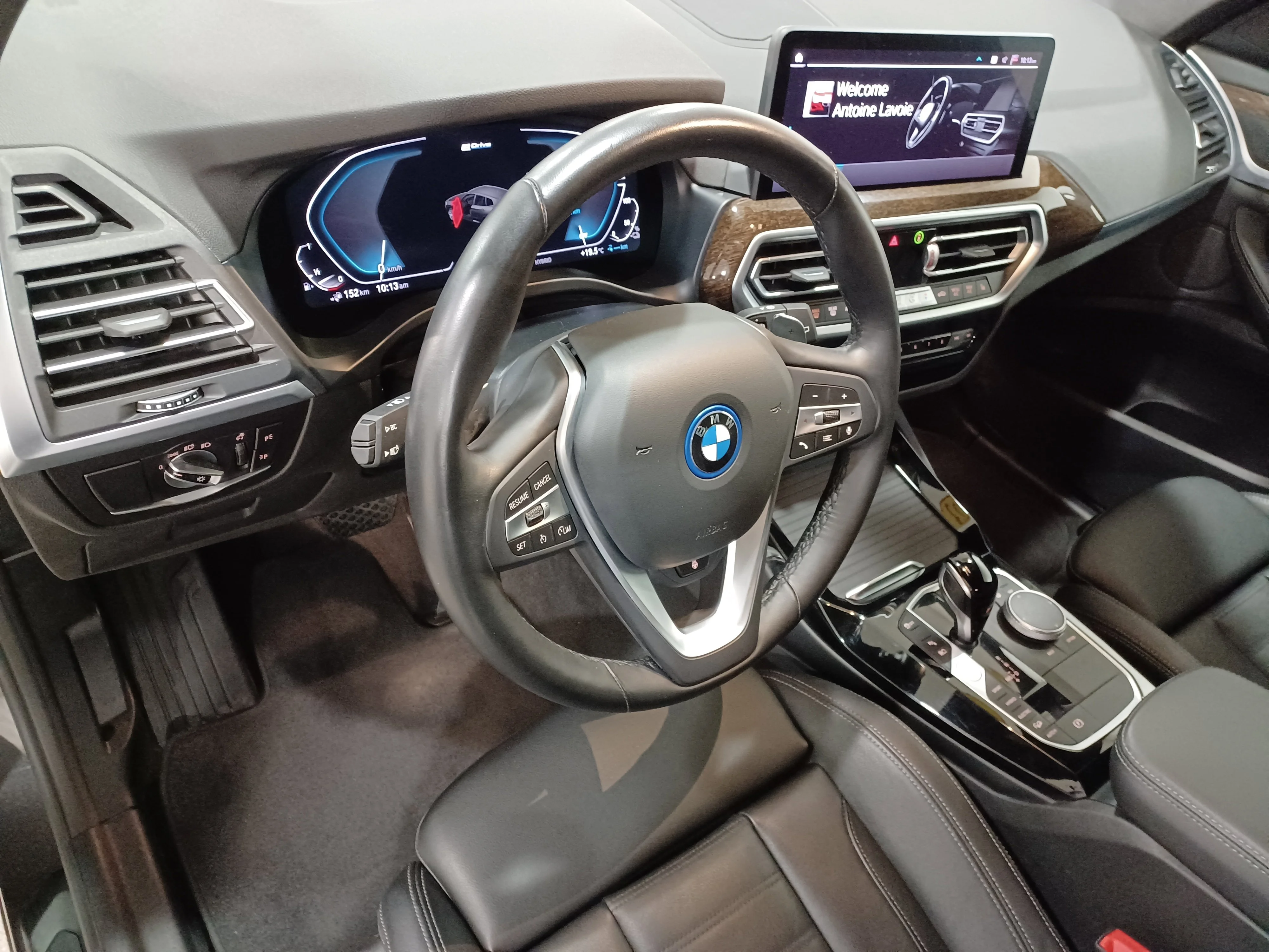 Certified Used 2023 Black Sapphire Metallic BMW xDrive30e Plug-In Hybrid*Nav | Htd Leather | Htd Steering Wheel | Rain Sense Wipers image 12