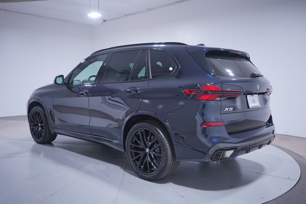 New 2026 Carbon Black Metallic BMW sDrive40i image 3