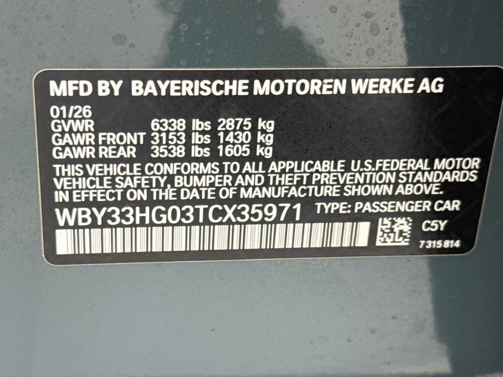 Certified Used 2026 Green Metallic BMW xDrive40 image 34