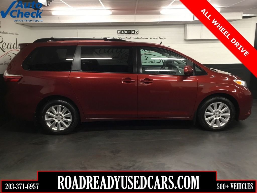 2017 Toyota Sienna LE