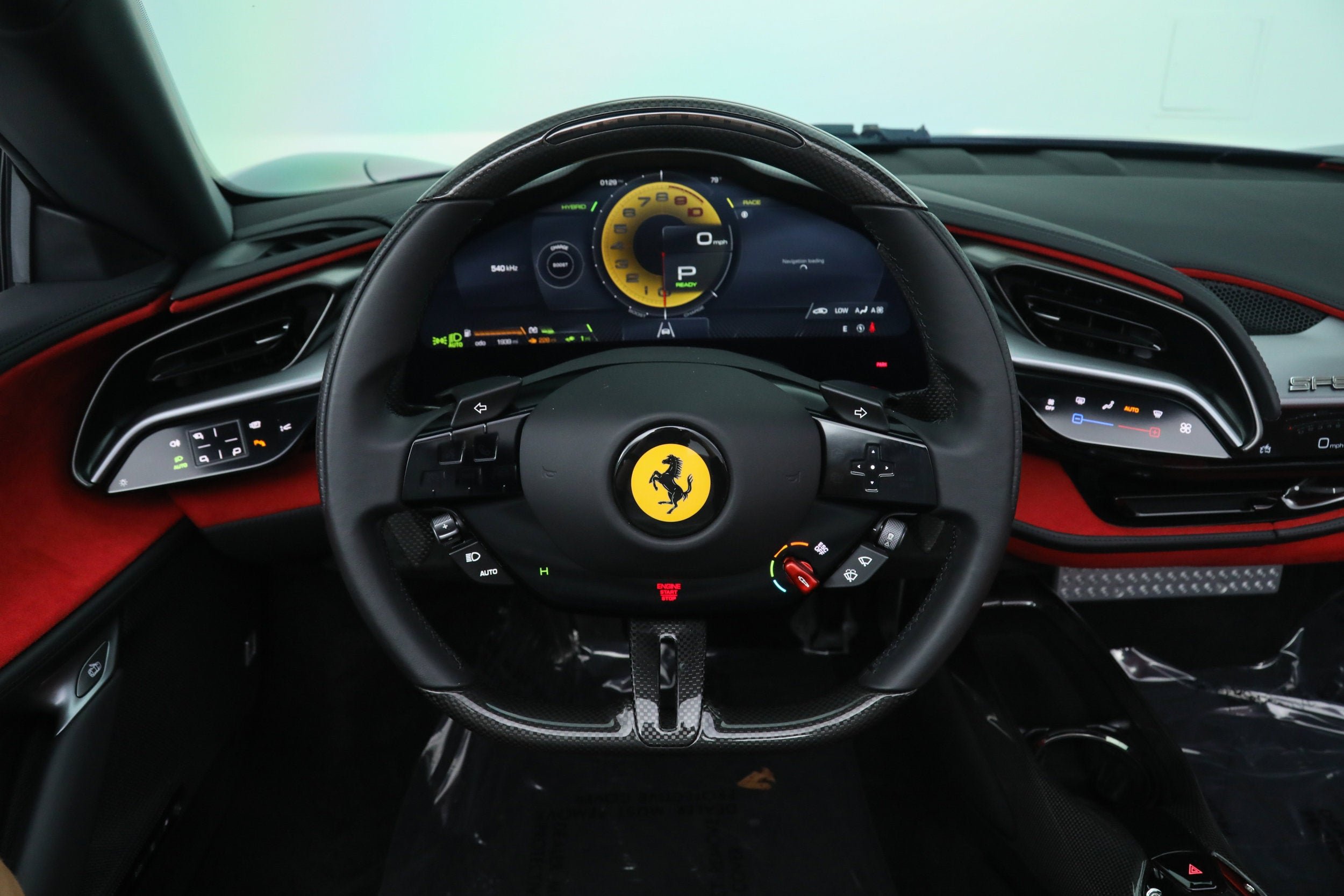 Certified Used 2025 Grigio Medio Ferrari  image 5