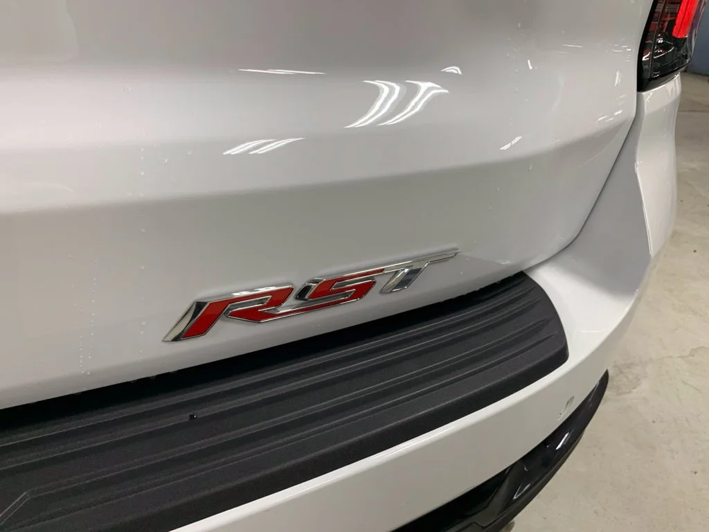Used 2026 Summit White Chevrolet RST image 27