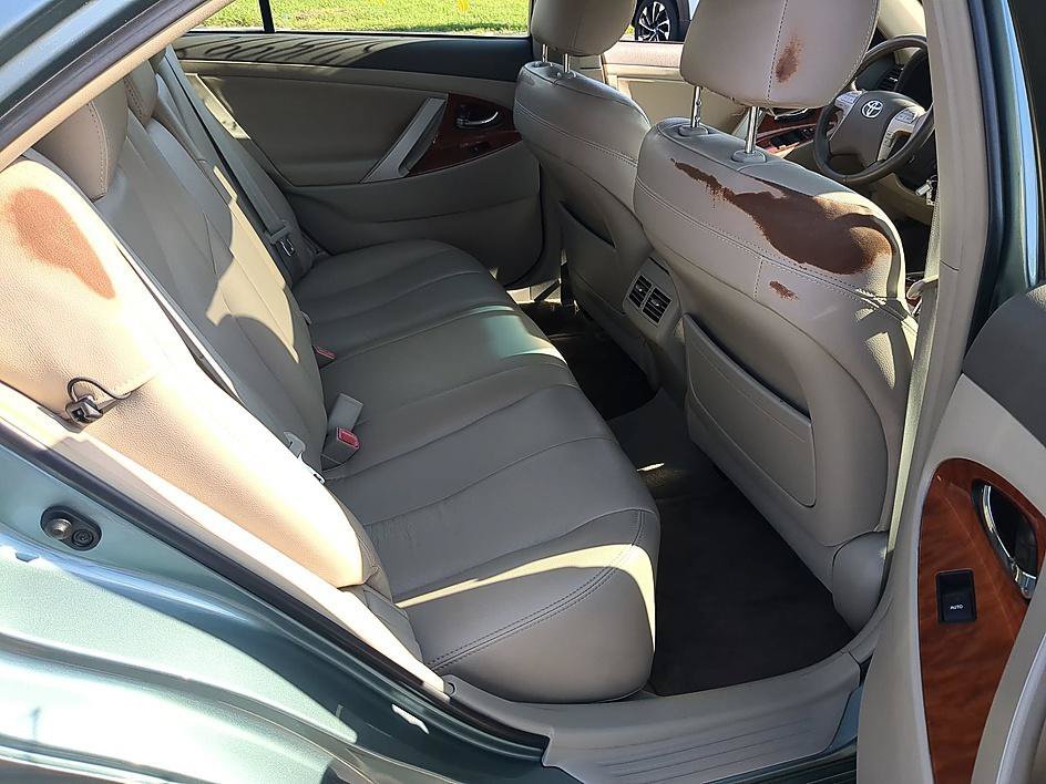 Used 2011 Aloe Green Metallic Toyota XLE image 34