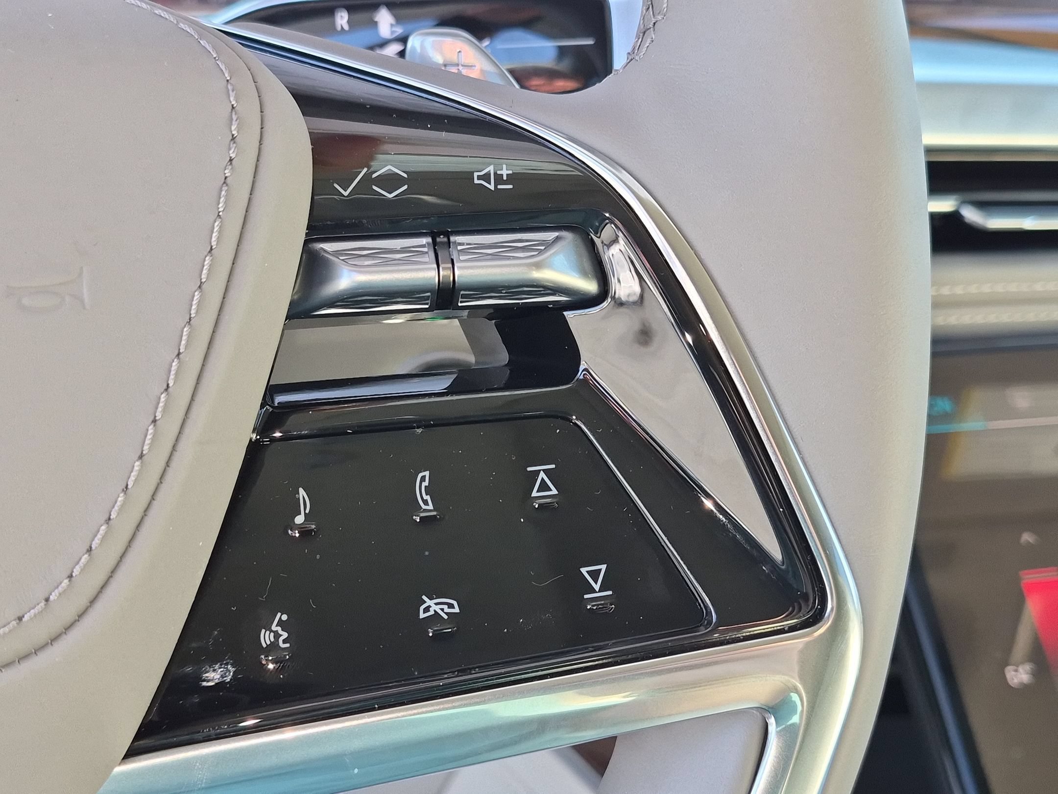 2026 Cadillac Escalade Platinum Sport - Photo 18