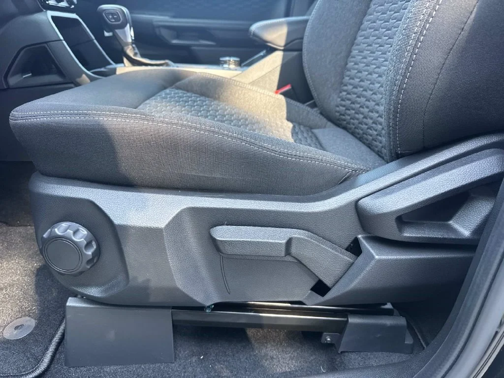 New 2026 Shadow Black Ford XLT image 34