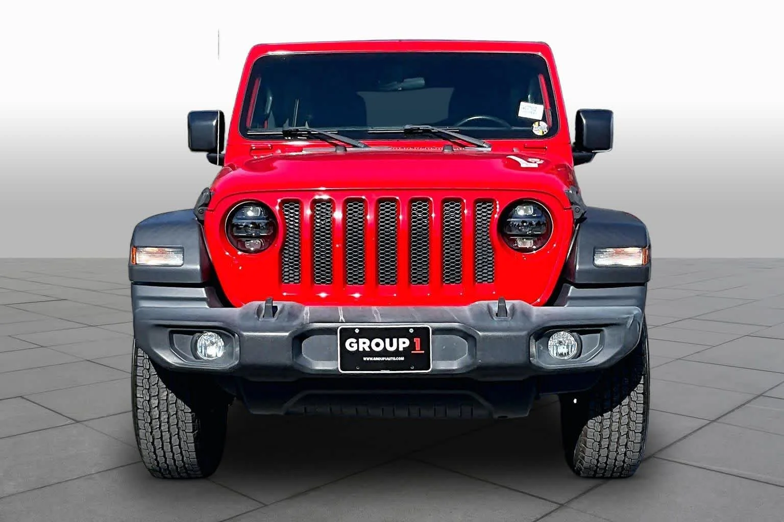 Used 2018 Firecracker Red Clearcoat Jeep Sport S image 4