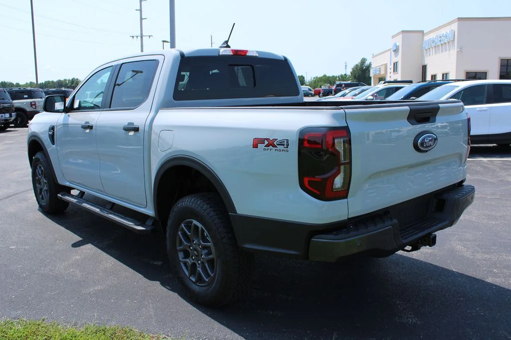 New 2026 Avalanche Ford XLT image 10