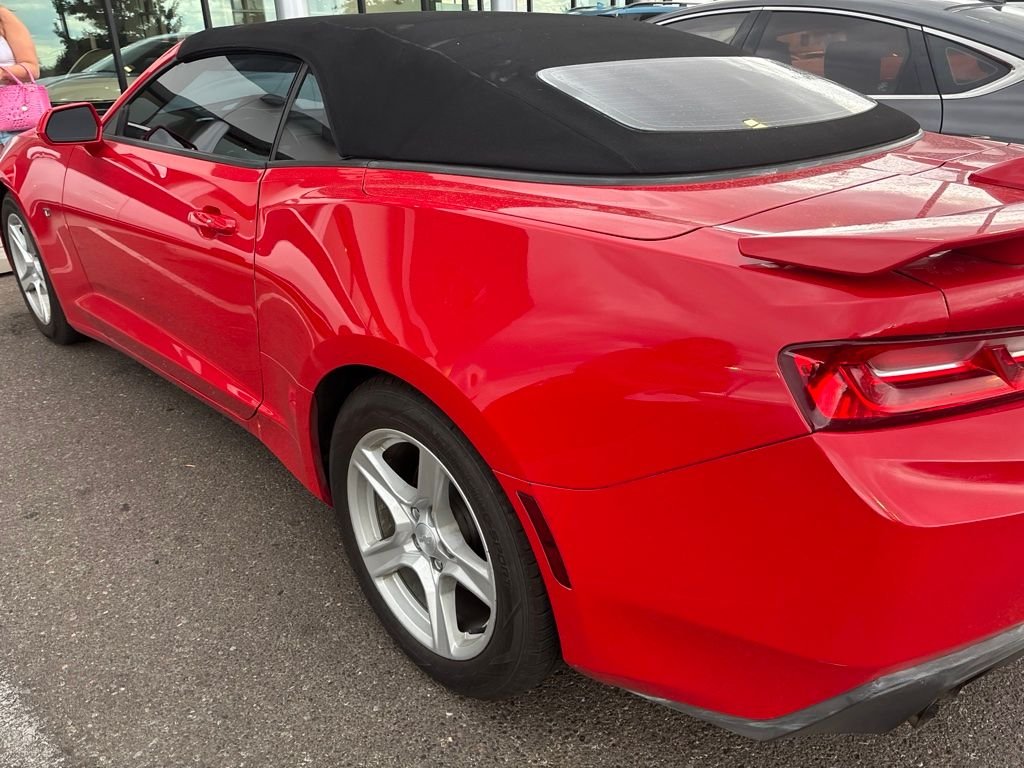 Used 2018 Red Chevrolet 1LT image 17