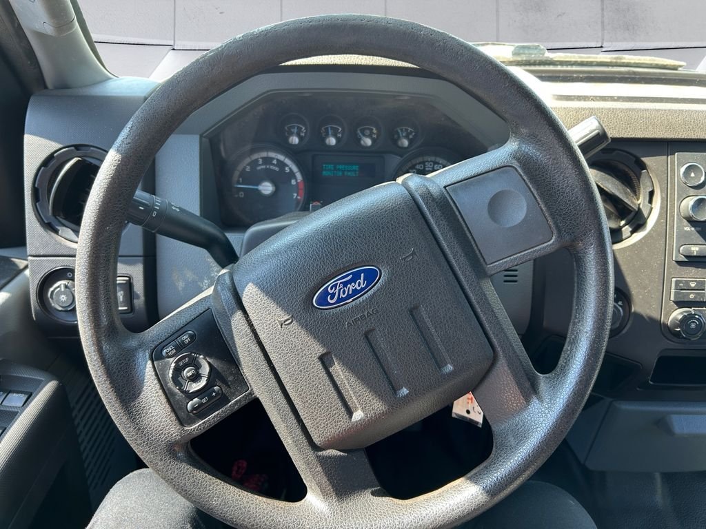 Used 2015 White Ford XL image 9