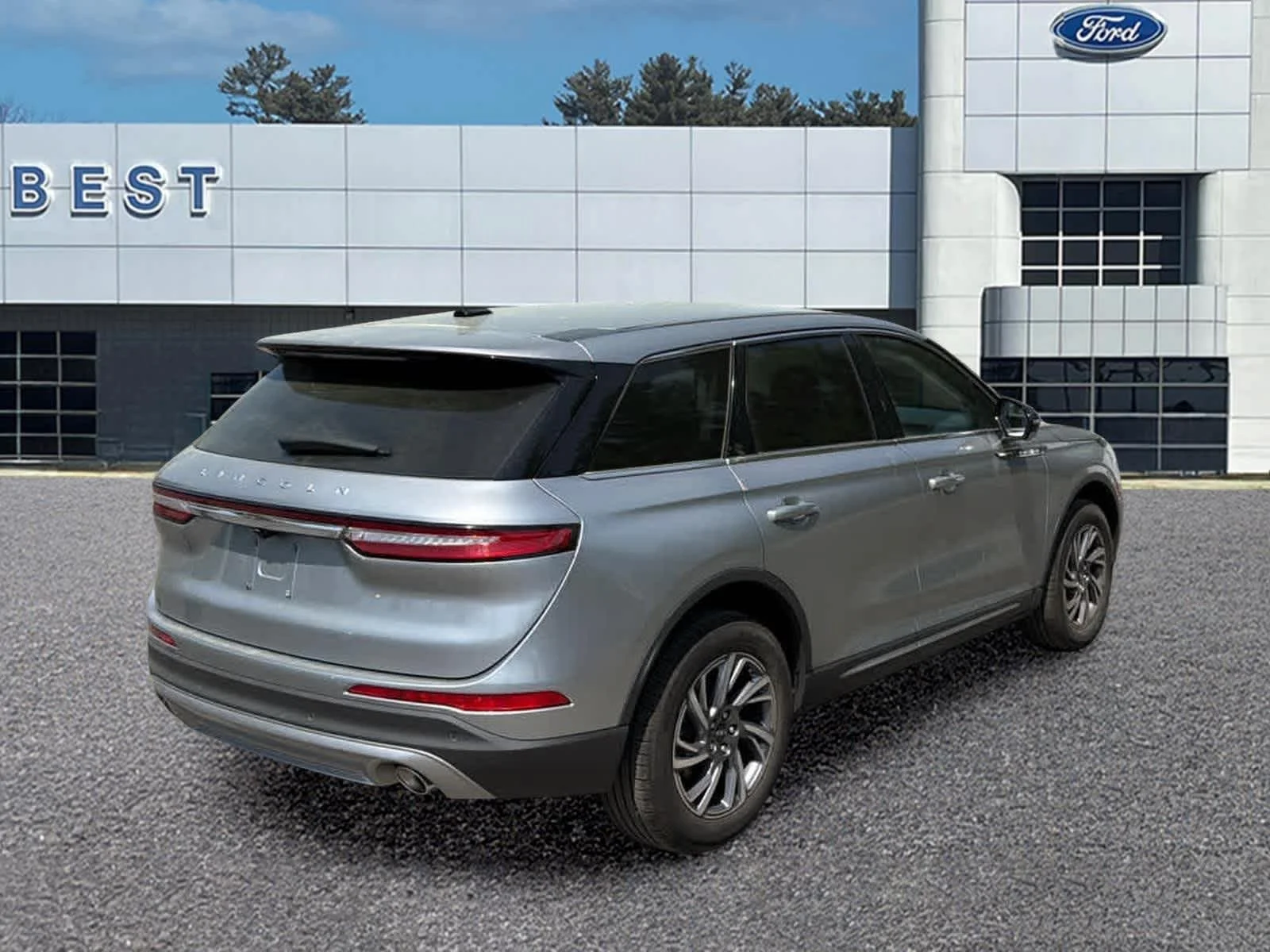 Used 2023 Silver Radiance Clearcoat Metallic Lincoln Standard image 5