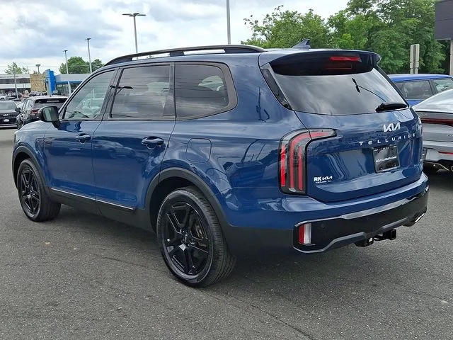 Used 2024 Black Kia EX X-Line image 5