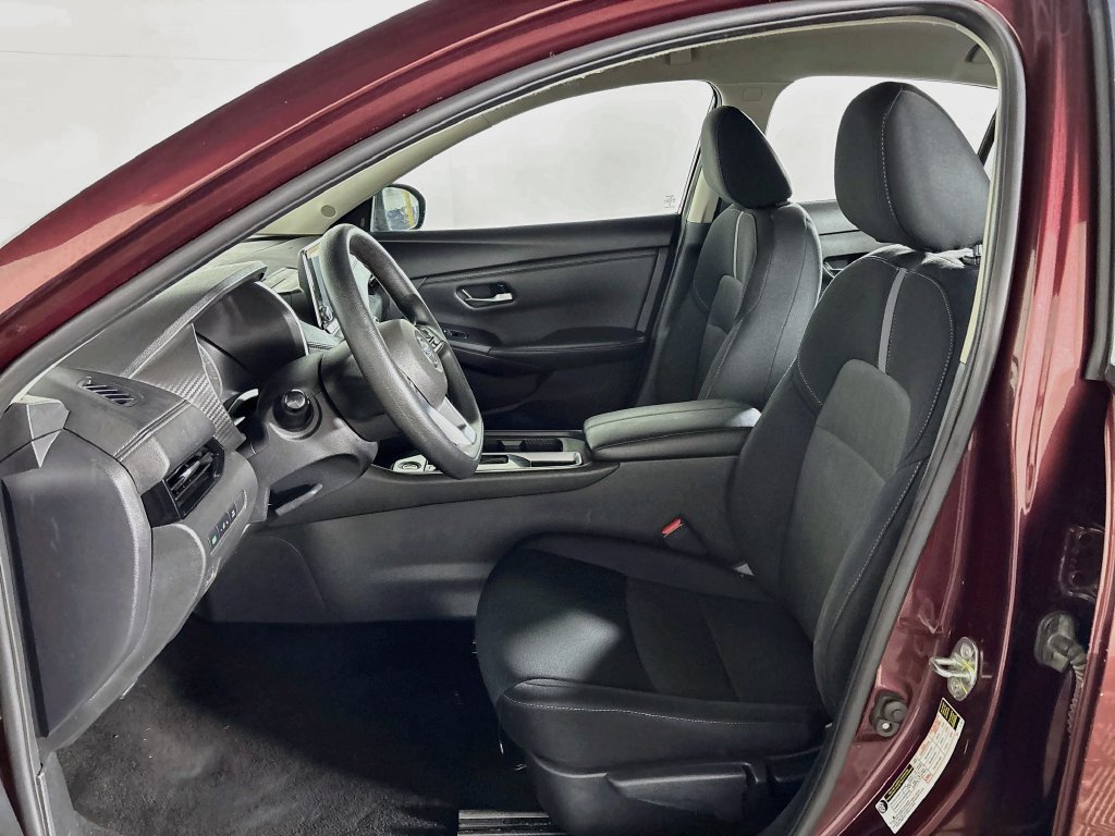 Used 2023 Rosewood Nissan SV image 11