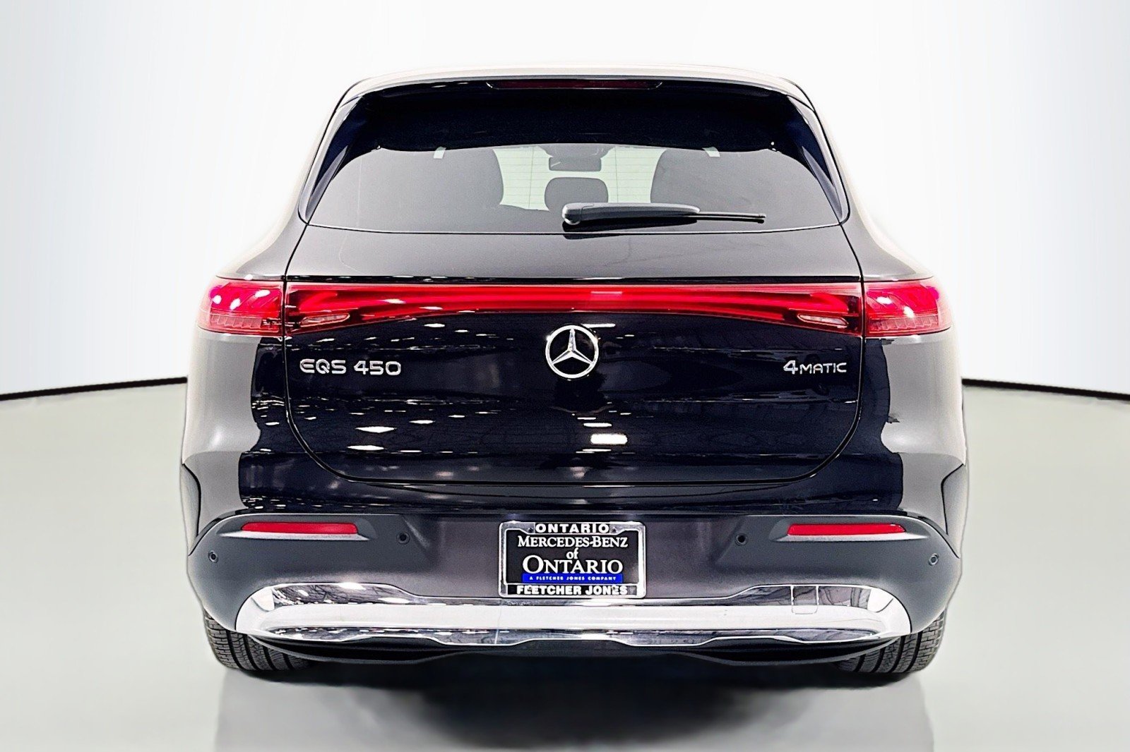 Certified Used 2025 Obsidian Black Metallic Mercedes-Benz 450 image 4