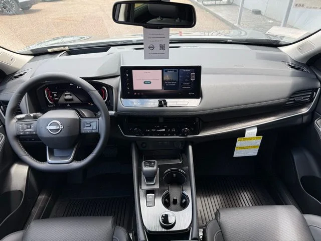 New 2026 Gun Metallic Nissan Platinum image 27