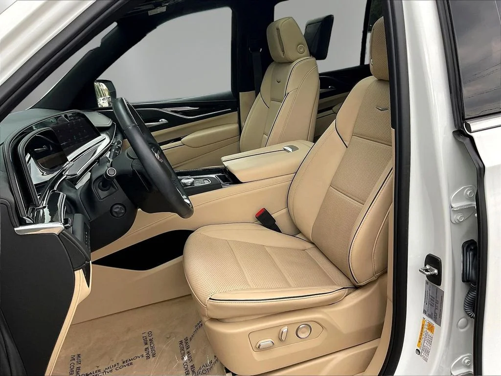 Used 2024 Crystal White Tricoat Cadillac Premium Luxury image 20