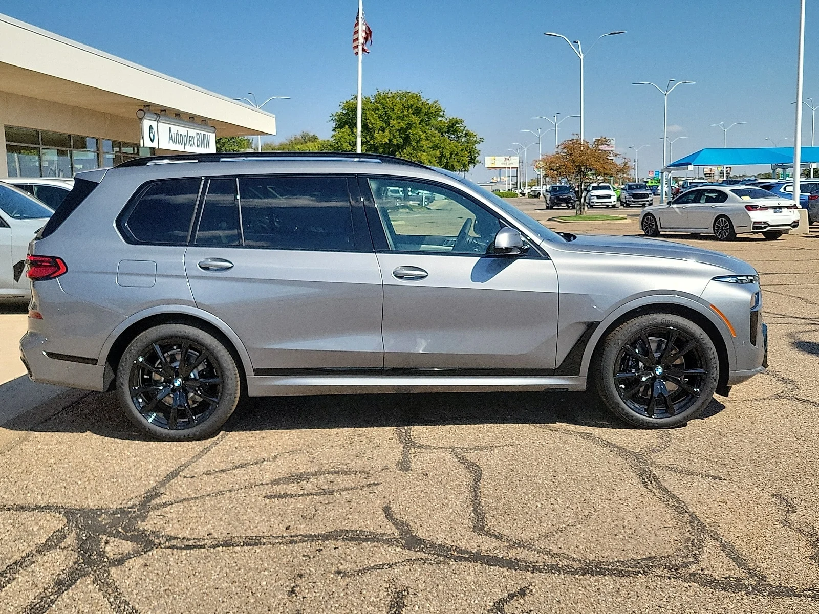 New 2026 Skyscraper Grey BMW xDrive40i All-Wheel Drive Sports Activity Vehicle image 5