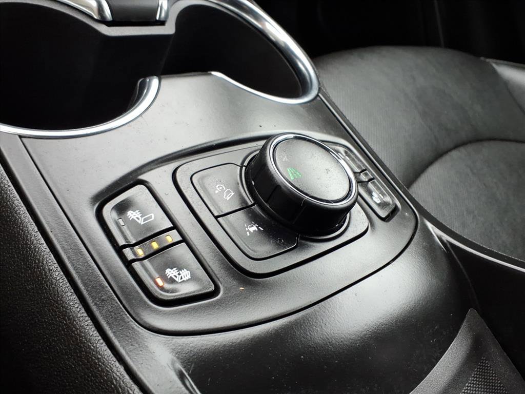 2024 GMC Terrain SLT - Photo 16