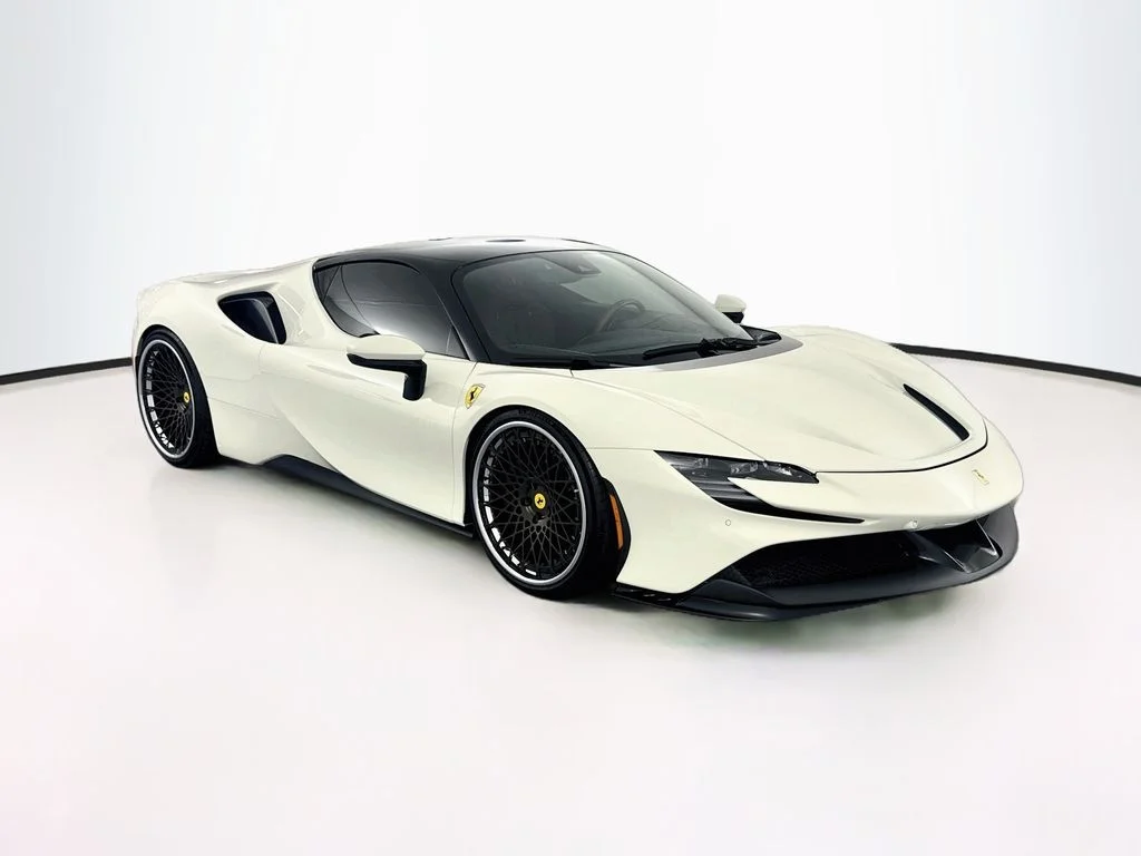 Used 2022 Bianco Avus Ferrari Base image 3